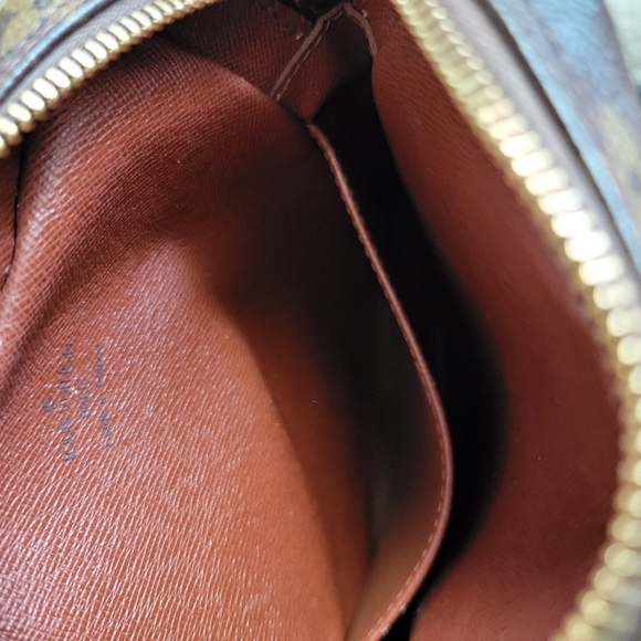 LOUIS VUITTON Authentic Danube Crossbody - Picture 11 of 15
